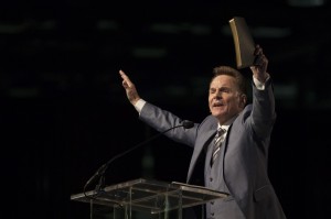 Southern Baptist Convention President Ronnie Floyd gives the president's address June 16 during the opening session of the SBC annual meeting at the Greater Columbus Convention Center in Columbus, Ohio. (Photo: Matt Miller)