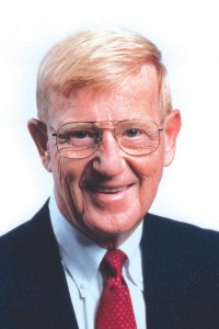 (photo: provided) Lou Holtz, legendary football coach and ESPN analyst (2004-2015), will be the featured speaker during the fourth annual Oklahoma Baptist University Green and Gold Gala Tuesday, March 1, 2016, at the National Cowboy and Western Heritage Museum
