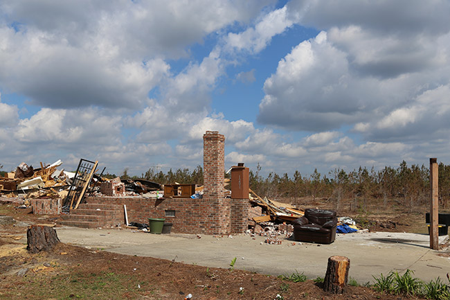 Community seeing 'glimmers of light' after tornado - Baptist Messenger of Oklahoma 1