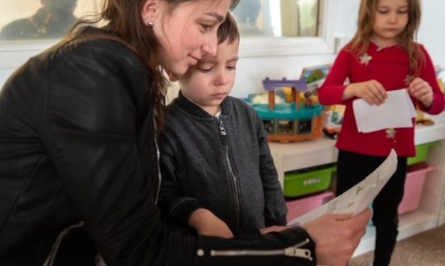 Ukrainian kids respond to gifts from Oklahoma Baptist children