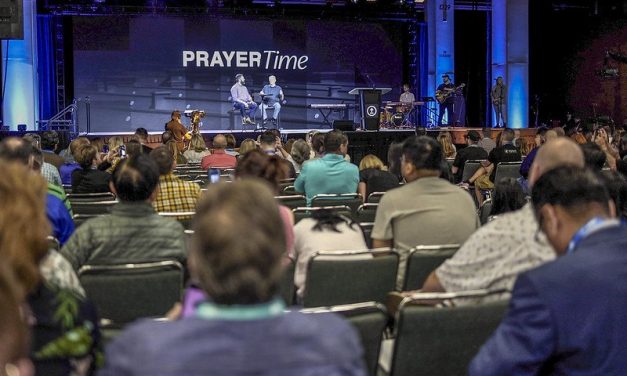 Repentance, wisdom, revival themes of Southern Baptist prayer gathering