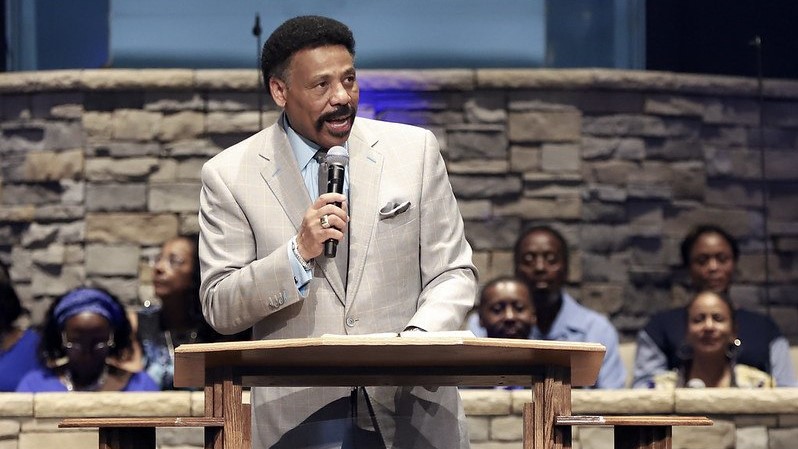 Tony Evans to NAAF: Church has become more partisan than Christian