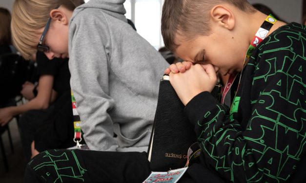 Behind the Lens:  Ukrainian children hear the Gospel in Poland