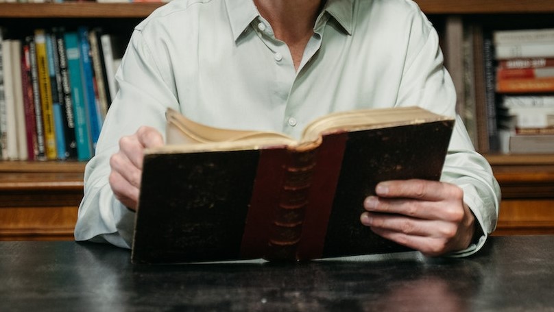 Lifeway Research: 5 books pastors should read this summer