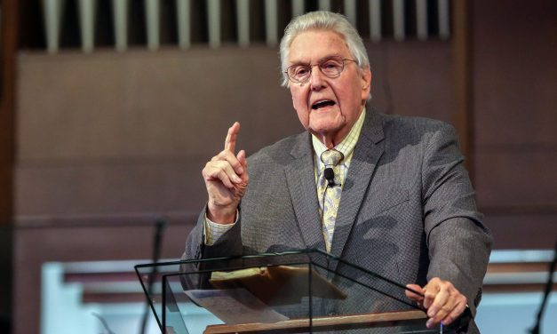 Junior Hill, ‘country preacher’ embraced by the SBC, dies