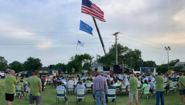 Oklahoma Church Frog Giggin’ Tournament Helps Prod Interest in Missions