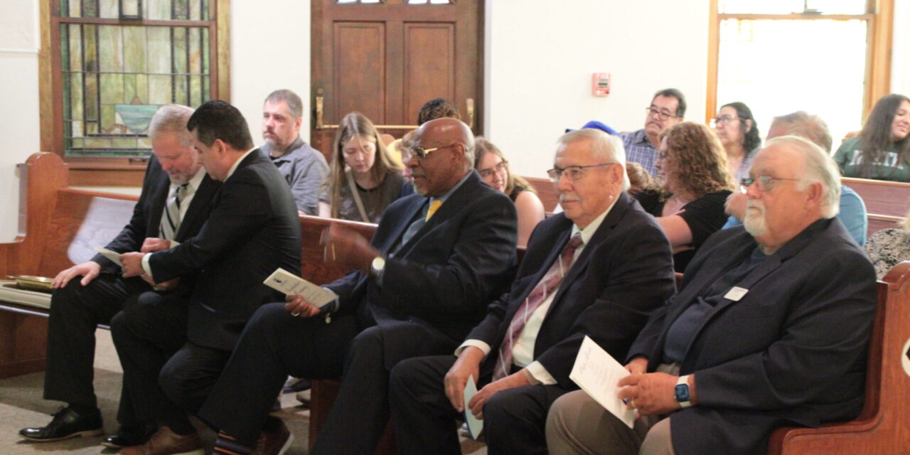 Haskins School of Christian Ministry Celebrate 17 Graduates