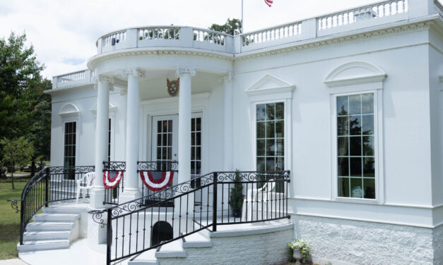 ‘WHITE HOUSE’ REPLICA IN SHAWNEE POINTS CHILDREN TOWARD FAITH, NATION’S HISTORY