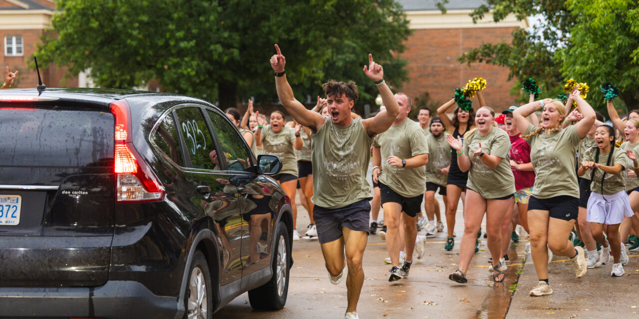 OBU’s Continued Enrollment Growth Celebrated With New and Returning Students During Move-In Day