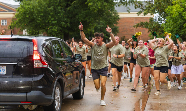 OBU’s Continued Enrollment Growth Celebrated With New and Returning Students During Move-In Day