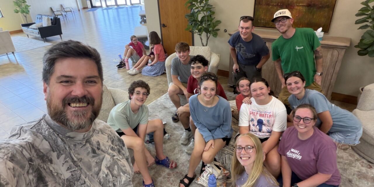 Youth Evangelism Conference Encourages Students to be ‘Living Loud’ in Their Faith