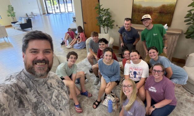 Youth Evangelism Conference Encourages Students to be ‘Living Loud’ in Their Faith