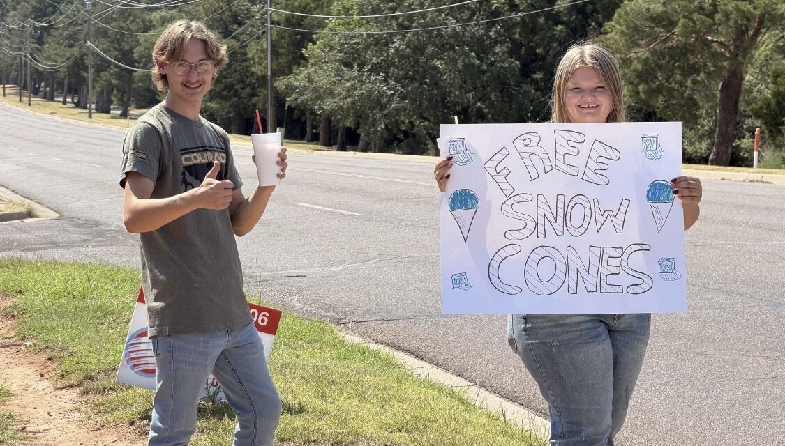 Youth Evangelism Conference Encourages Students to be ‘Living Loud’ in Their Faith