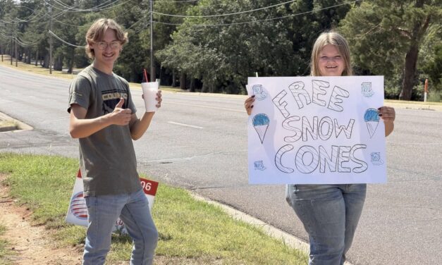 Youth Evangelism Conference Encourages Students to be ‘Living Loud’ in Their Faith