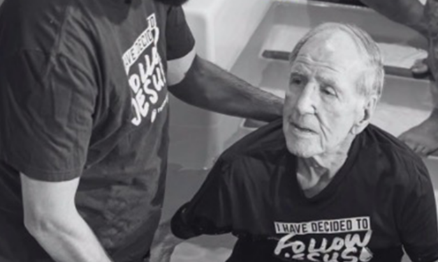 Longtime Believer Follows Jesus in Believer’s Baptism at 95 Years Old