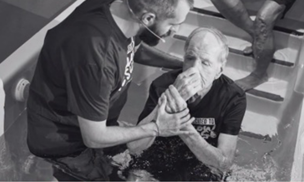 Longtime Believer Follows Jesus in Believer’s Baptism at 95 Years Old